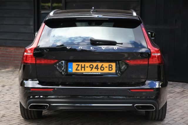 Volvo V60 (2019) thumbnail 5