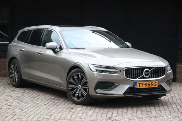 Volvo V60 (2018) thumbnail 5