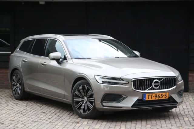 Volvo V60 (2018) thumbnail 6