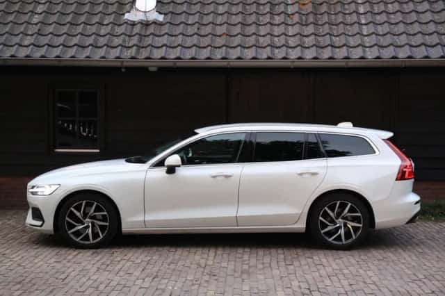 Volvo V60 (2019) thumbnail 5