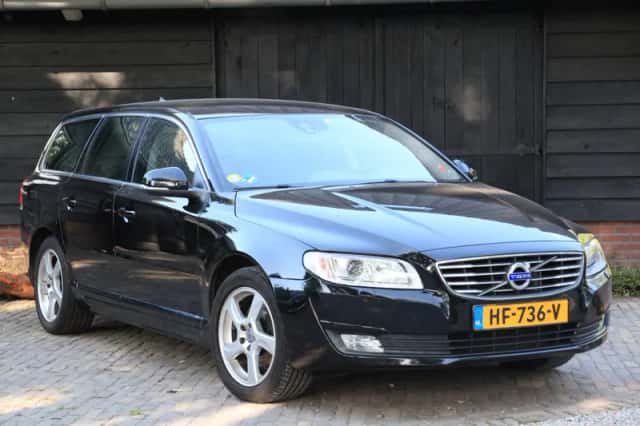 Volvo V70 (2015) thumbnail 1