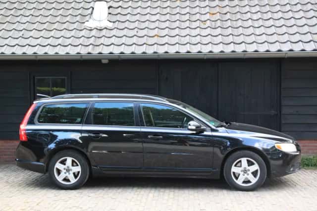 Volvo V70 (2009) thumbnail 4
