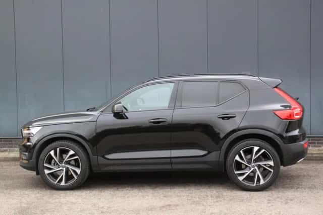 Volvo XC40 (2020) thumbnail 3