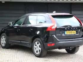 Volvo XC60 (2011) thumbnail 3
