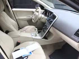 Volvo XC60 (2011) thumbnail 8
