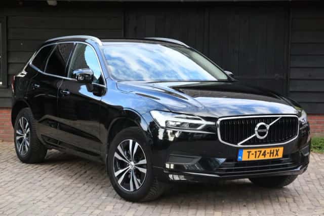 Volvo XC60 (2019) thumbnail 2