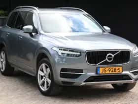 Volvo XC90 (2016) thumbnail 2