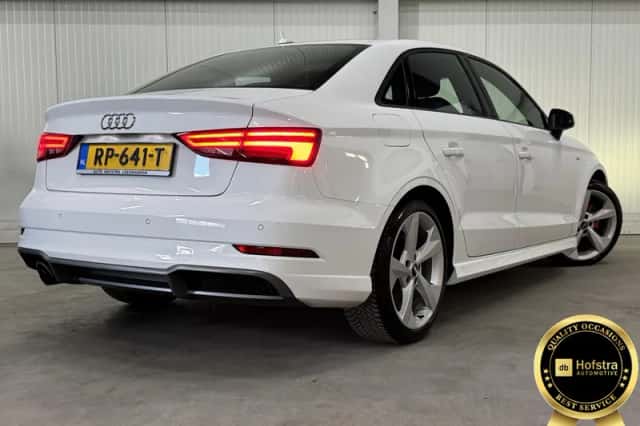 Audi A3 (2018) thumbnail 2