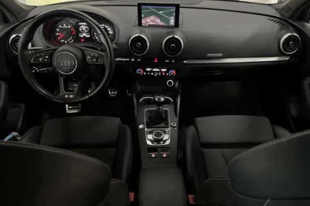 Audi A3 (2018) thumbnail 3