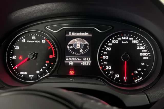Audi A3 (2018) thumbnail 4