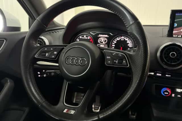 Audi A3 (2018) thumbnail 5