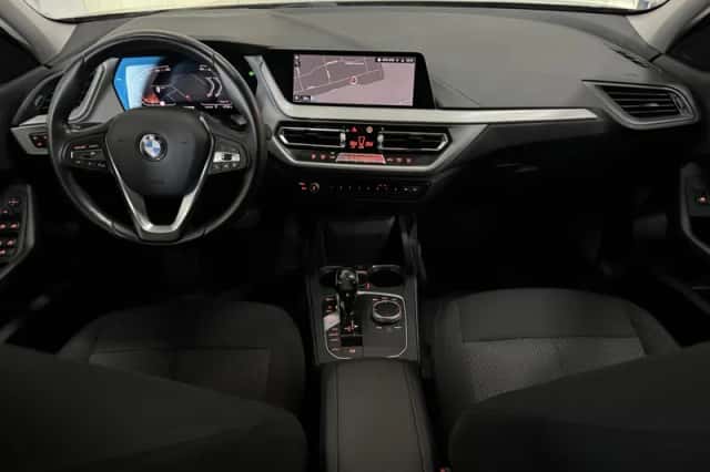 BMW 1-Serie (2021) thumbnail 3