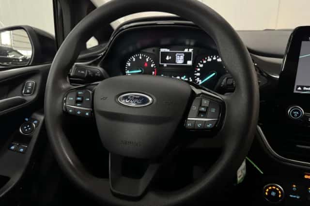Ford Fiesta (2018) thumbnail 5