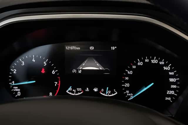 Ford Focus (2021) thumbnail 4