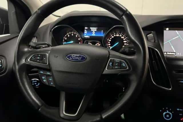 Ford Focus (2018) thumbnail 5