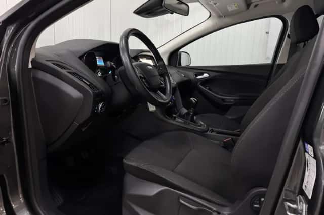 Ford Focus (2018) thumbnail 6