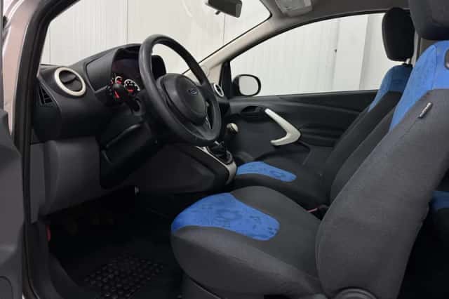 Ford Ka (2012) thumbnail 6