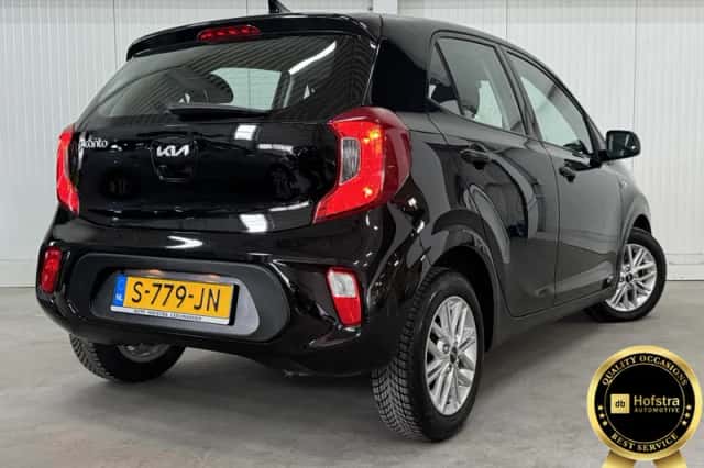 Kia Picanto (2023) thumbnail 2