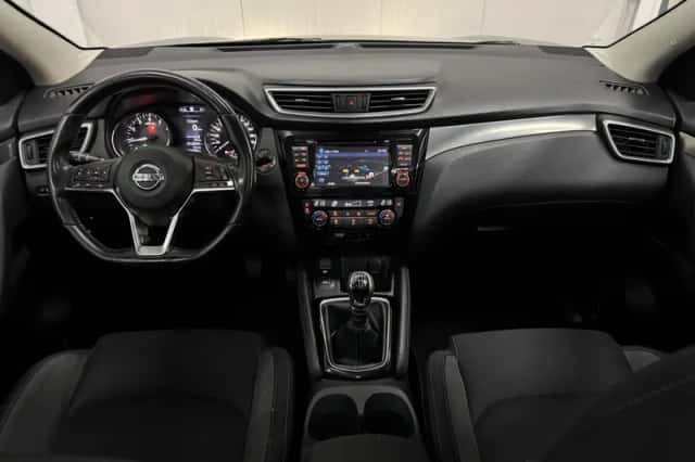 Nissan Qashqai (2019) thumbnail 3