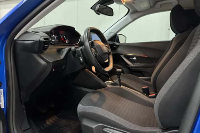 Peugeot 2008 (2021) thumbnail 6