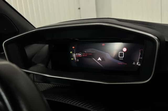 Peugeot 2008 (2022) thumbnail 4