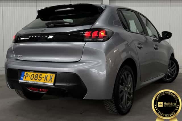 Peugeot 208 (2022) thumbnail 2
