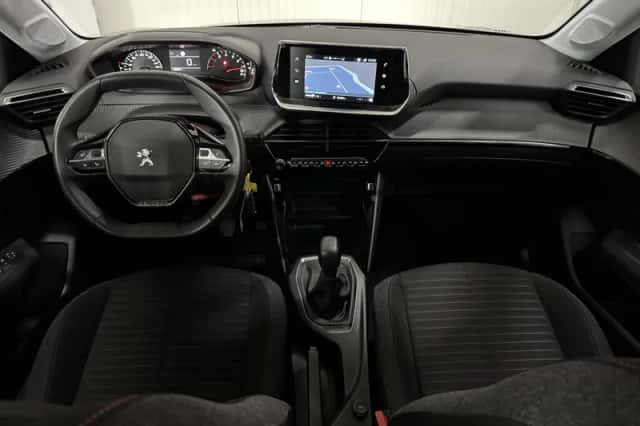 Peugeot 208 (2022) thumbnail 3
