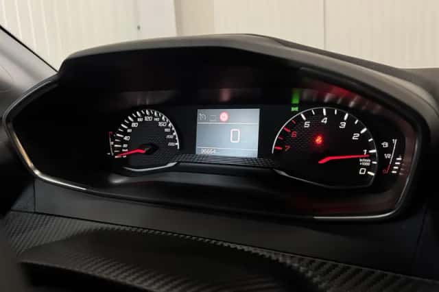 Peugeot 208 (2022) thumbnail 4