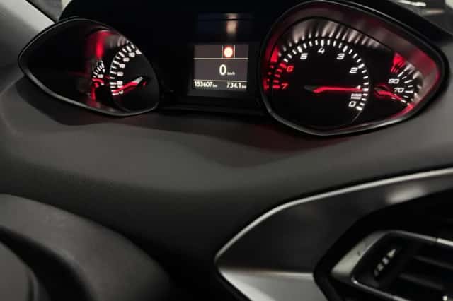 Peugeot 308 (2020) thumbnail 5