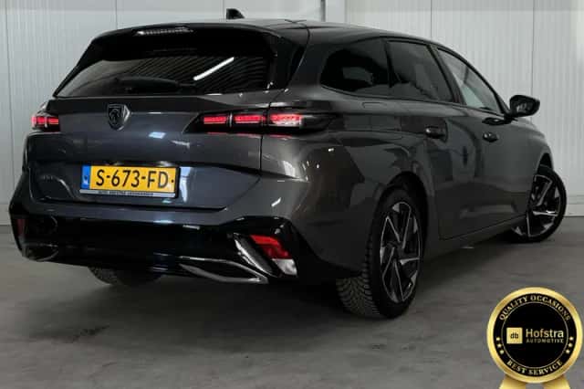 Peugeot 308 (2023) thumbnail 2