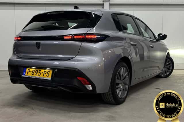 Peugeot 308 (2022) thumbnail 2