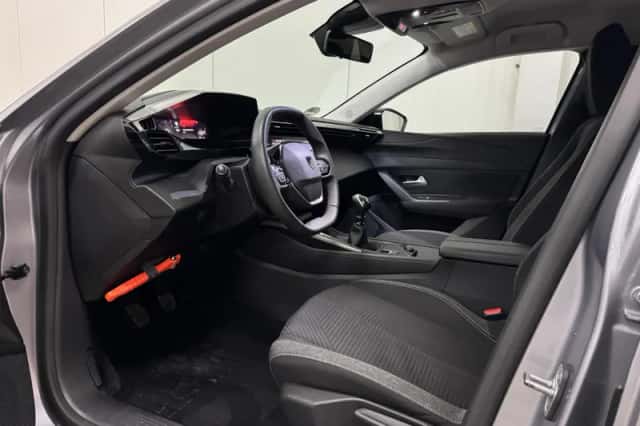 Peugeot 308 (2022) thumbnail 6