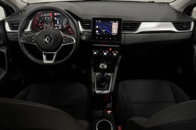 Renault Captur (2021) thumbnail 3
