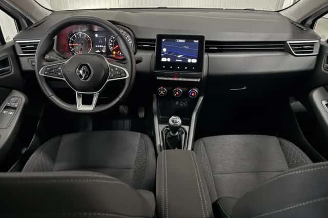 Renault Clio (2021) thumbnail 3
