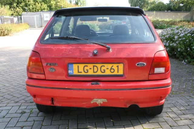 Ford Fiesta (1995) thumbnail 3
