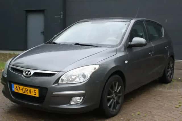 Hyundai i30 (2008) thumbnail 1