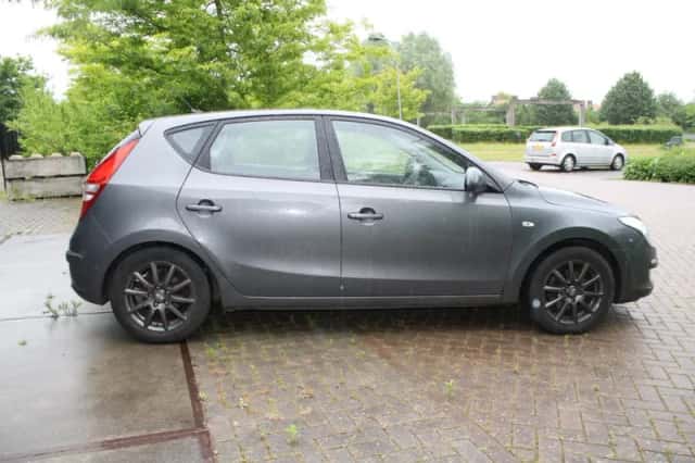 Hyundai i30 (2008) thumbnail 4