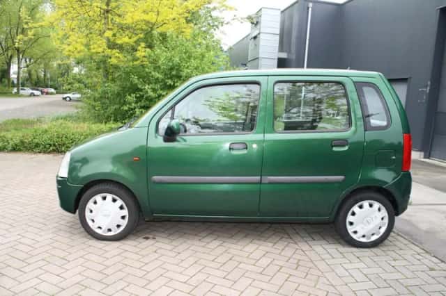 Opel Agila (2001) thumbnail 3