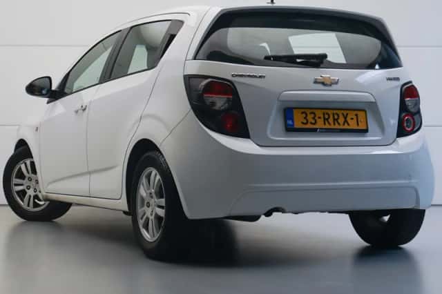 Chevrolet Aveo (2011) thumbnail 3