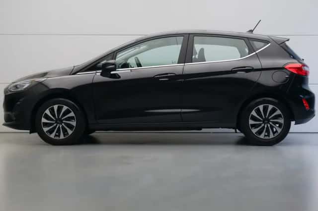 Ford Fiesta (2022) thumbnail 2