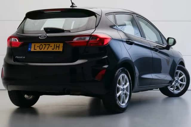 Ford Fiesta (2021) thumbnail 4