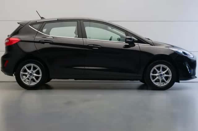 Ford Fiesta (2021) thumbnail 5