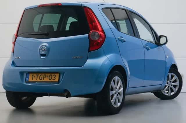 Opel Agila (2014) thumbnail 4