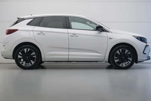 Opel Grandland (2023) thumbnail 5