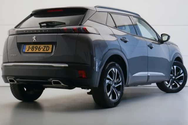 Peugeot 2008 (2020) thumbnail 4