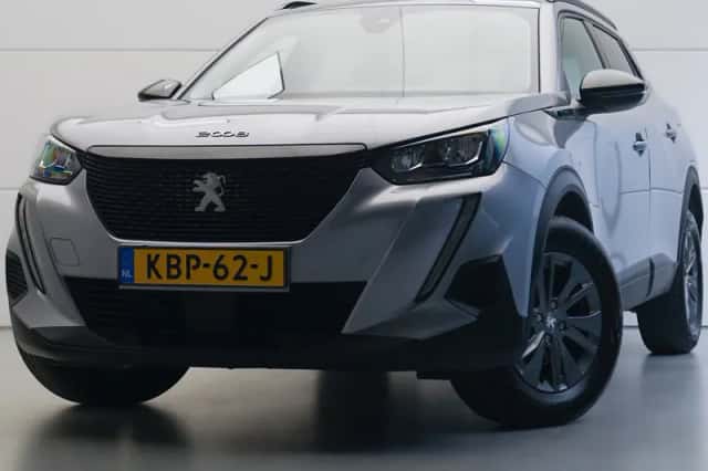 Peugeot 2008 (2022) thumbnail 1