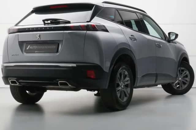 Peugeot 2008 (2022) thumbnail 4