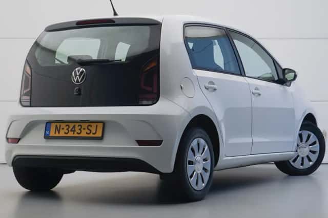 Volkswagen Up! (2022) thumbnail 4