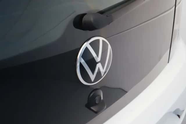 Volkswagen Up! (2022) thumbnail 6