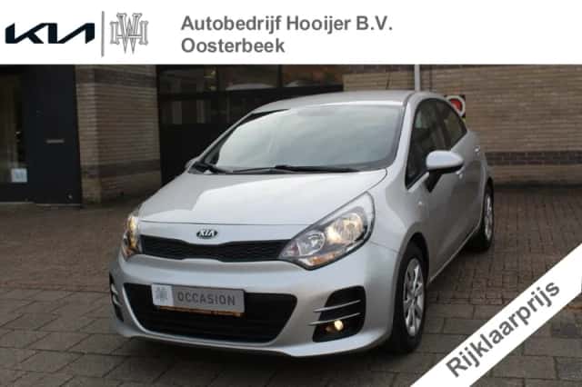 Kia Rio (2016) thumbnail 1